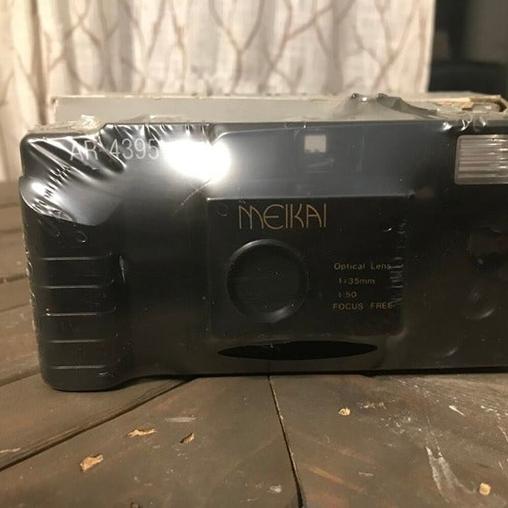Meikai AR-4395. Camera brand new factory sealed 35mm (D1)